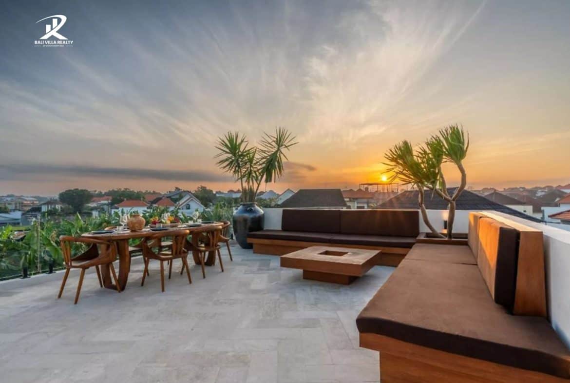 4-bedroom freehold villa in Canggu — photo 3 of 5