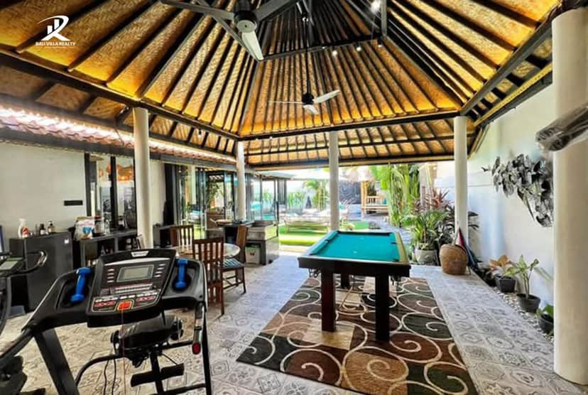4-bedroom leasehold villa in Seminyak — photo 5 of 5