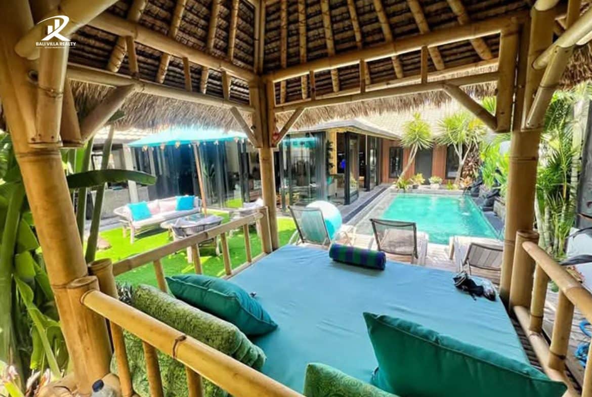 4-bedroom leasehold villa in Seminyak — photo 4 of 5