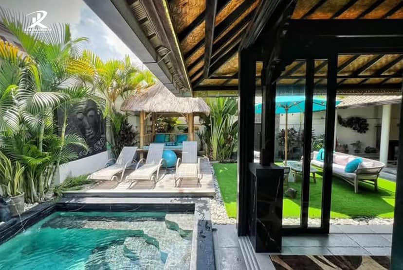 4-bedroom leasehold villa in Seminyak — photo 2 of 5