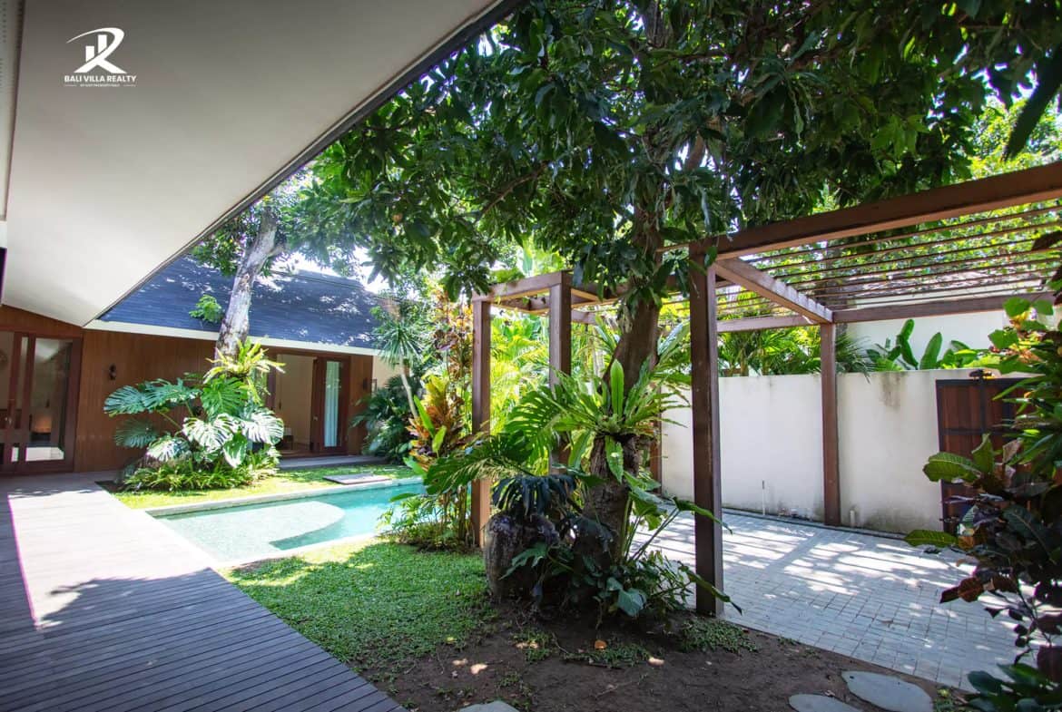 Modern Tropical 3 Bedroom Villa For Sale Leasehold in Sanur, Bali