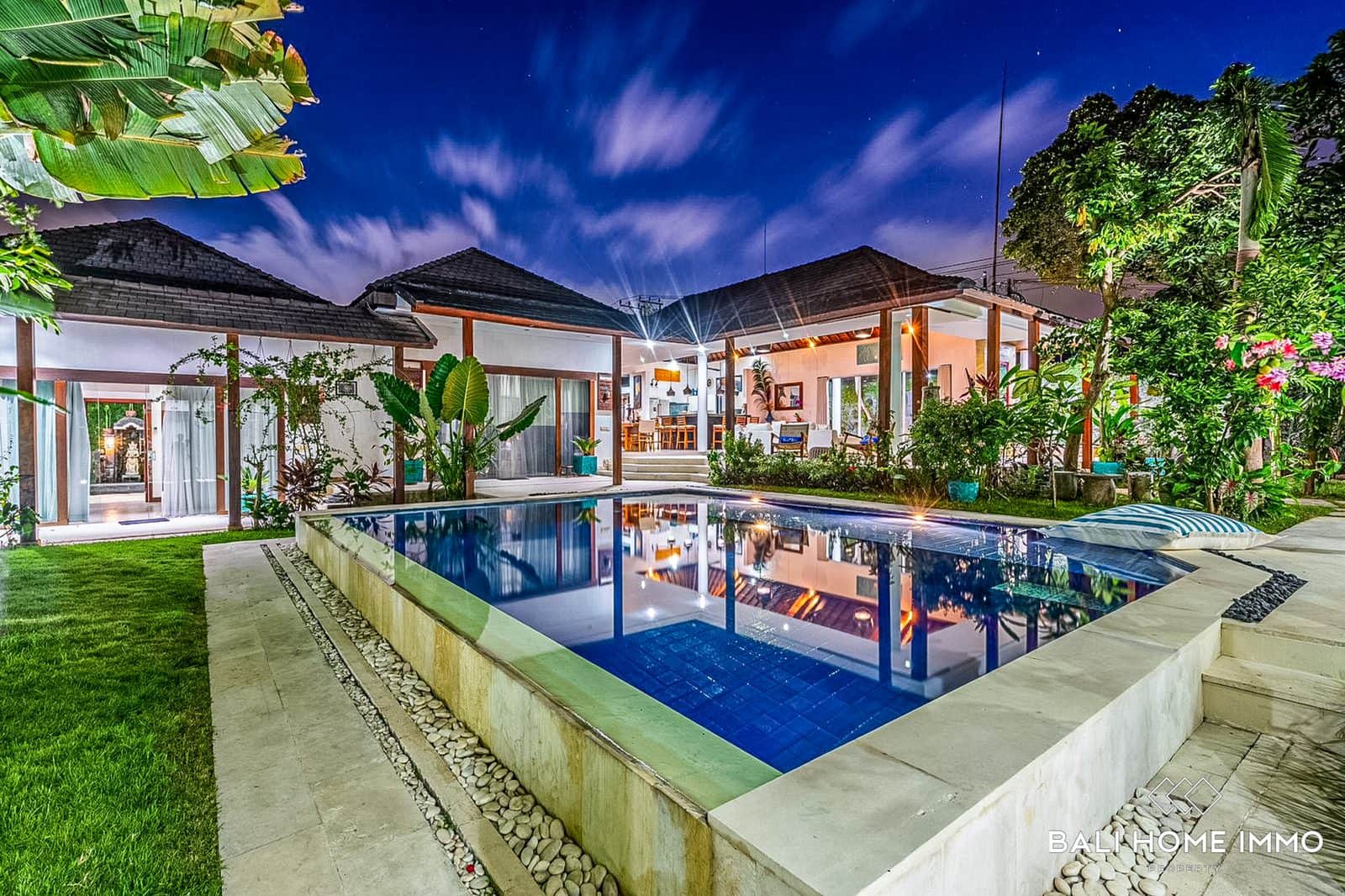 Spacious 5 Bedroom Villa for Sale in Bali Umalas