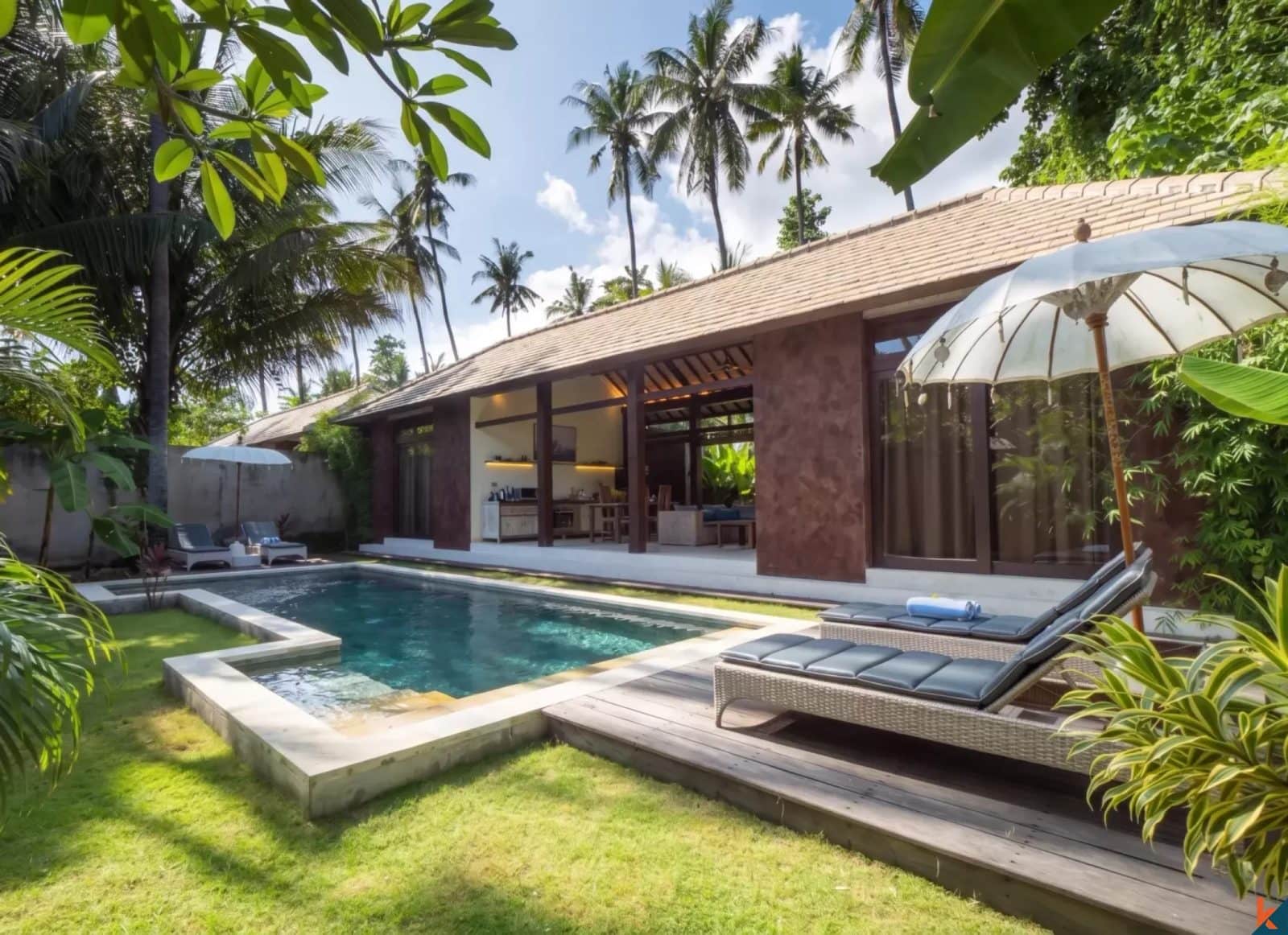 4-bedroom freehold villa in Lovina — photo 4 of 5