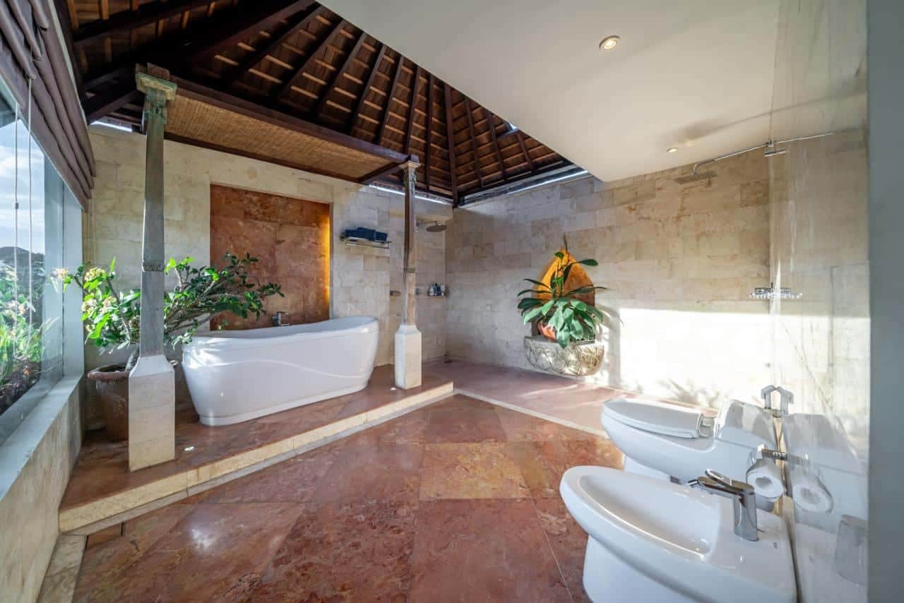 5-bedroom leasehold villa in Umalas — photo 5 of 5