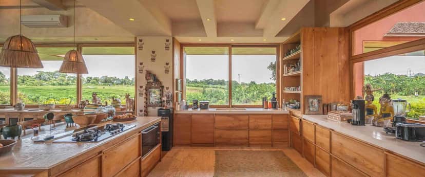 6-bedroom leasehold villa in Pererenan — photo 4 of 5