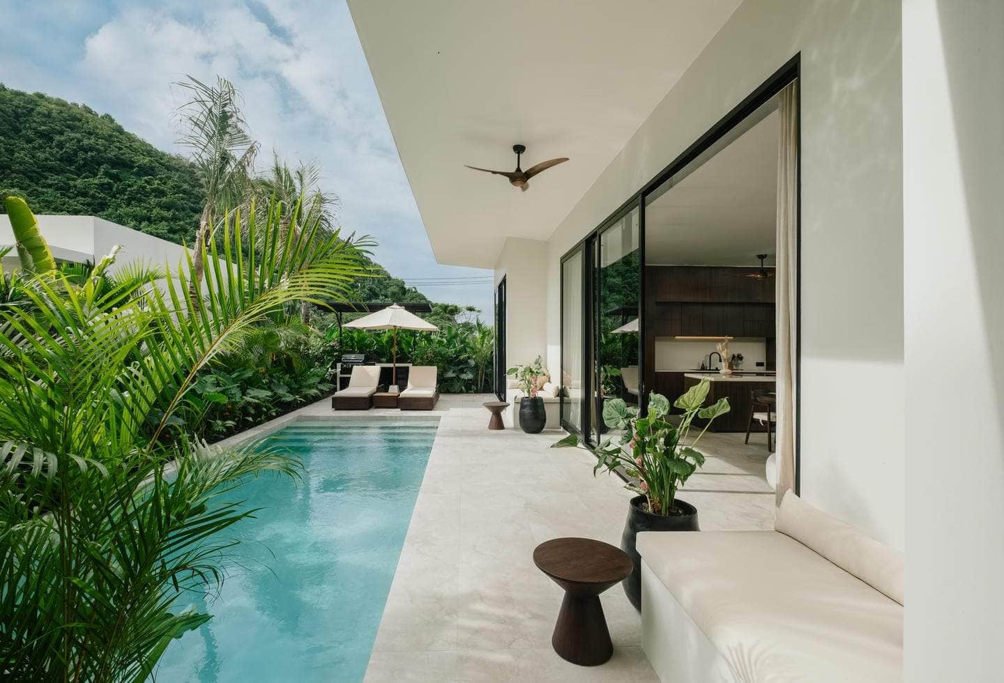 Modern Tropical 2/3 Bedroom for Sale Leasehold in Lombok Torok