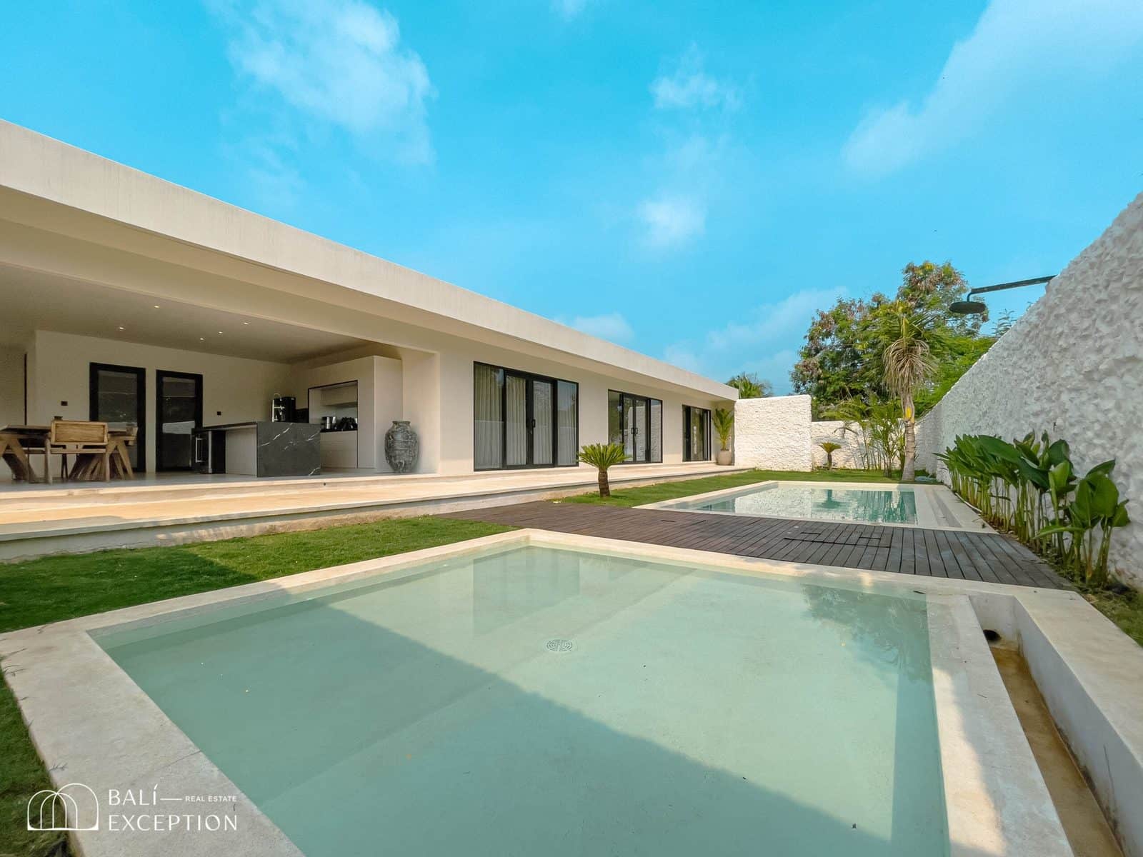 Modern Minimalist Ready 3 Bedroom Villa for Sale Leasehold in Ungasan Uluwatu
