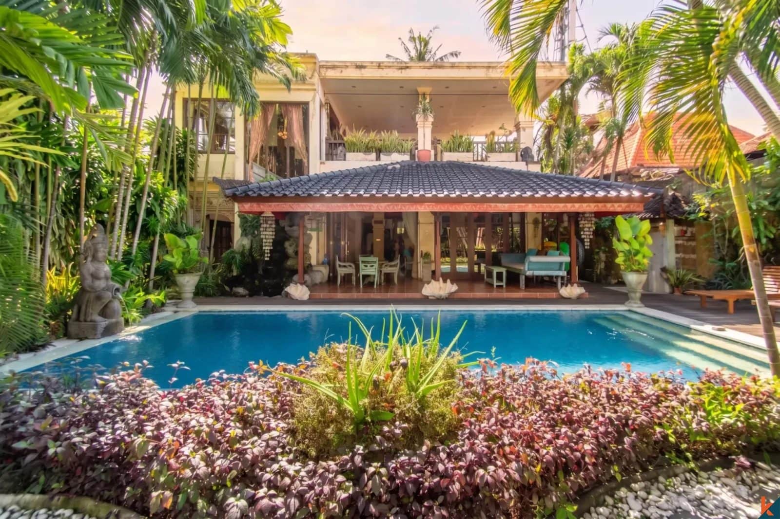 4-bedroom freehold villa in Seminyak — photo 2 of 5