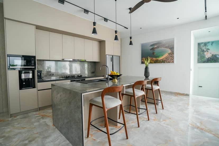 5-bedroom leasehold villa in Canggu — photo 4 of 5