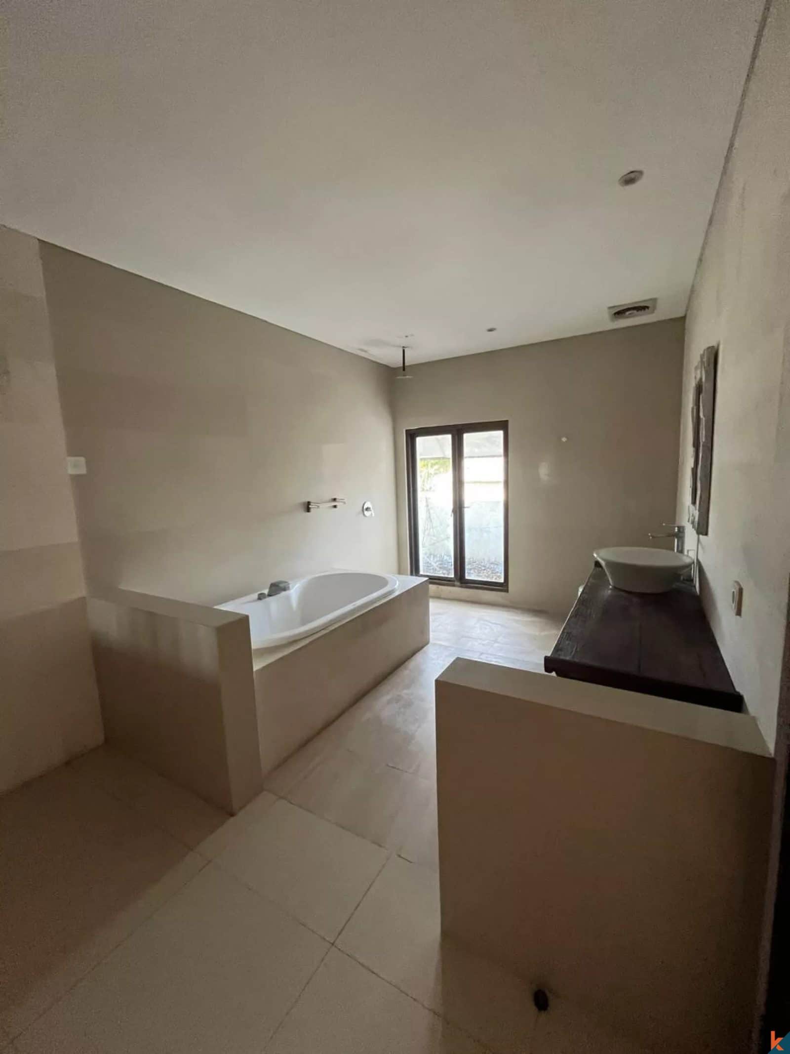 4-bedroom freehold villa in Seminyak — photo 3 of 5