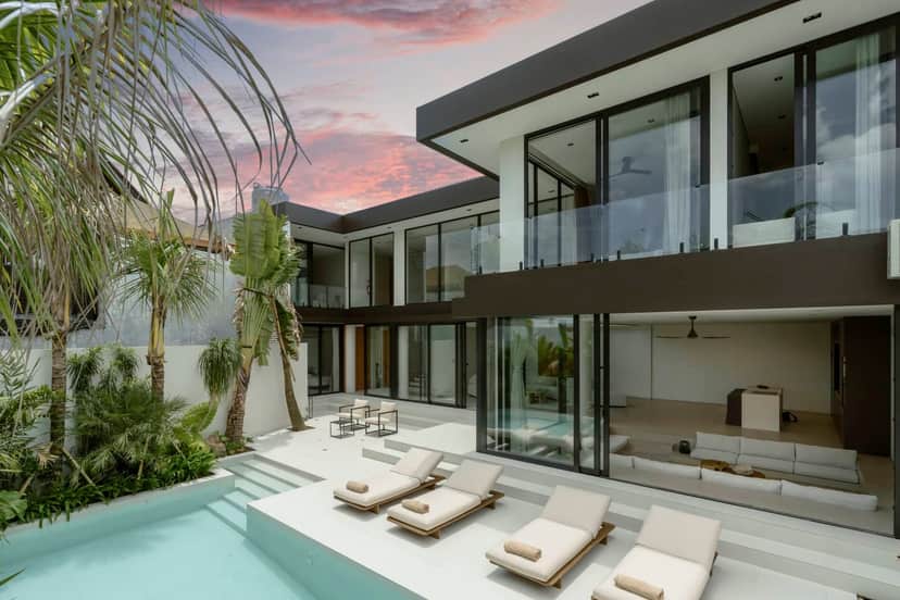 4-bedroom leasehold villa in Seminyak — photo 3 of 5