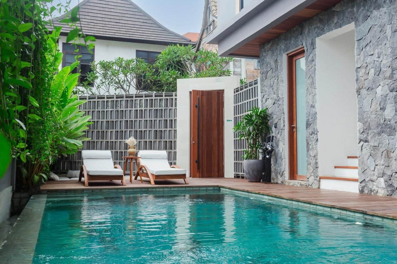 4-bedroom leasehold villa in Canggu — photo 2 of 5