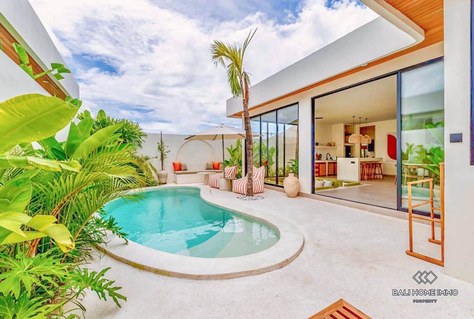 Beautiful 3 Bedrooms villa for sale leasehold in Bali, Pererenan, Tumbak Bayuh