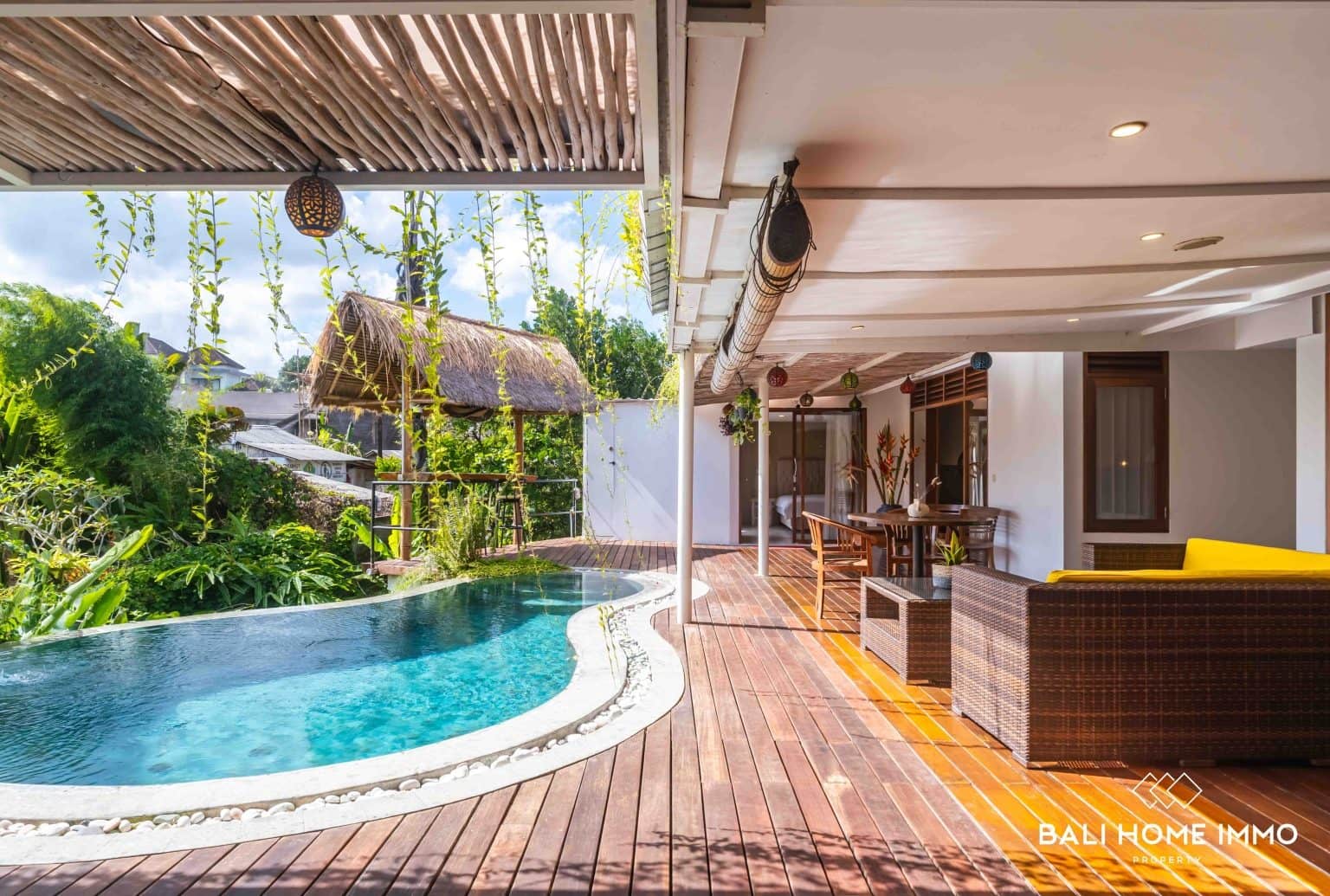 7-bedroom leasehold villa in Pererenan — photo 3 of 5