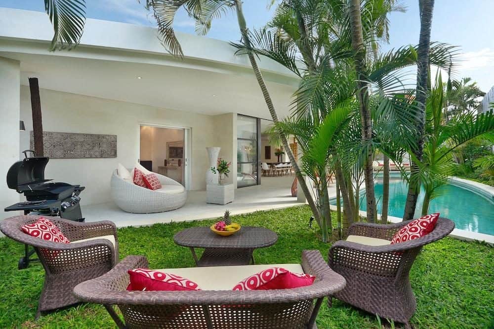 4-bedroom leasehold villa in Seminyak — photo 3 of 5