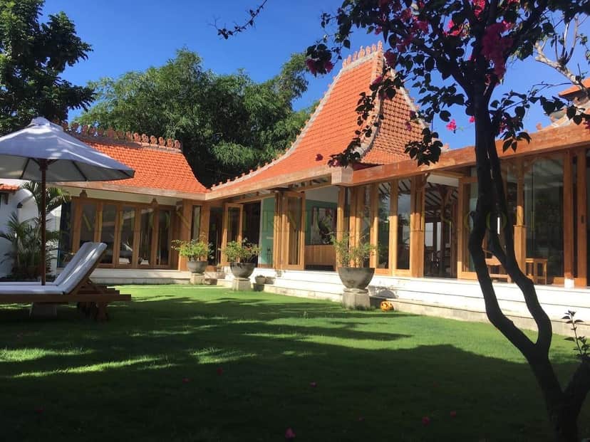 4-bedroom leasehold villa in Canggu — photo 3 of 5