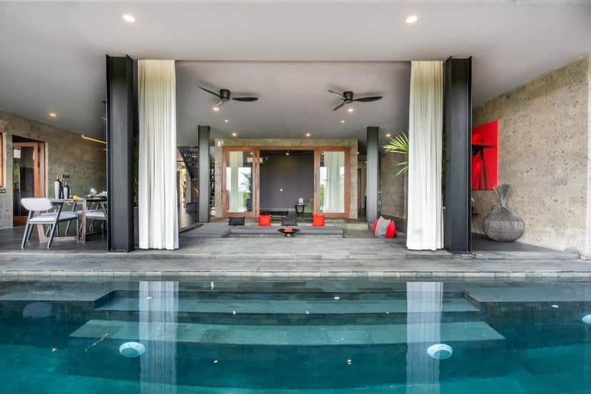 6-bedroom leasehold villa in Pererenan — photo 2 of 5