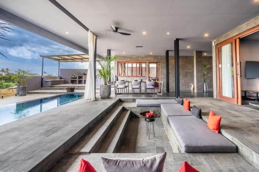 6-bedroom leasehold villa in Pererenan — photo 3 of 5