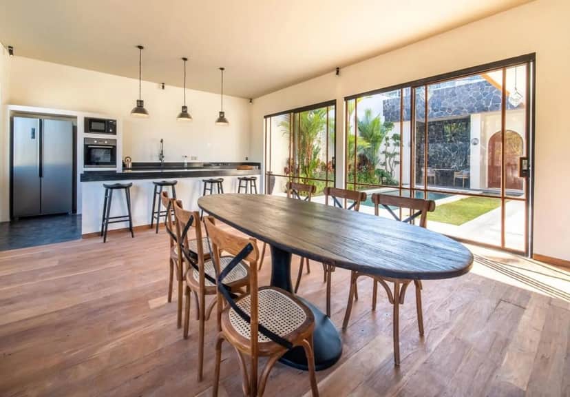 3-bedroom leasehold villa in Berawa — photo 3 of 5