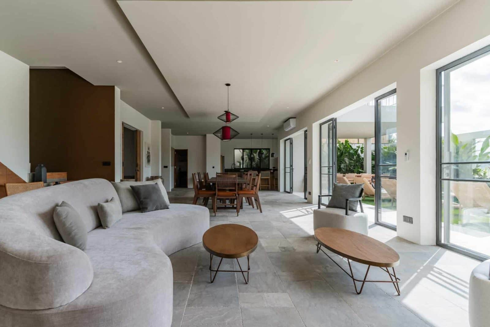 6-bedroom leasehold villa in Berawa — photo 3 of 5