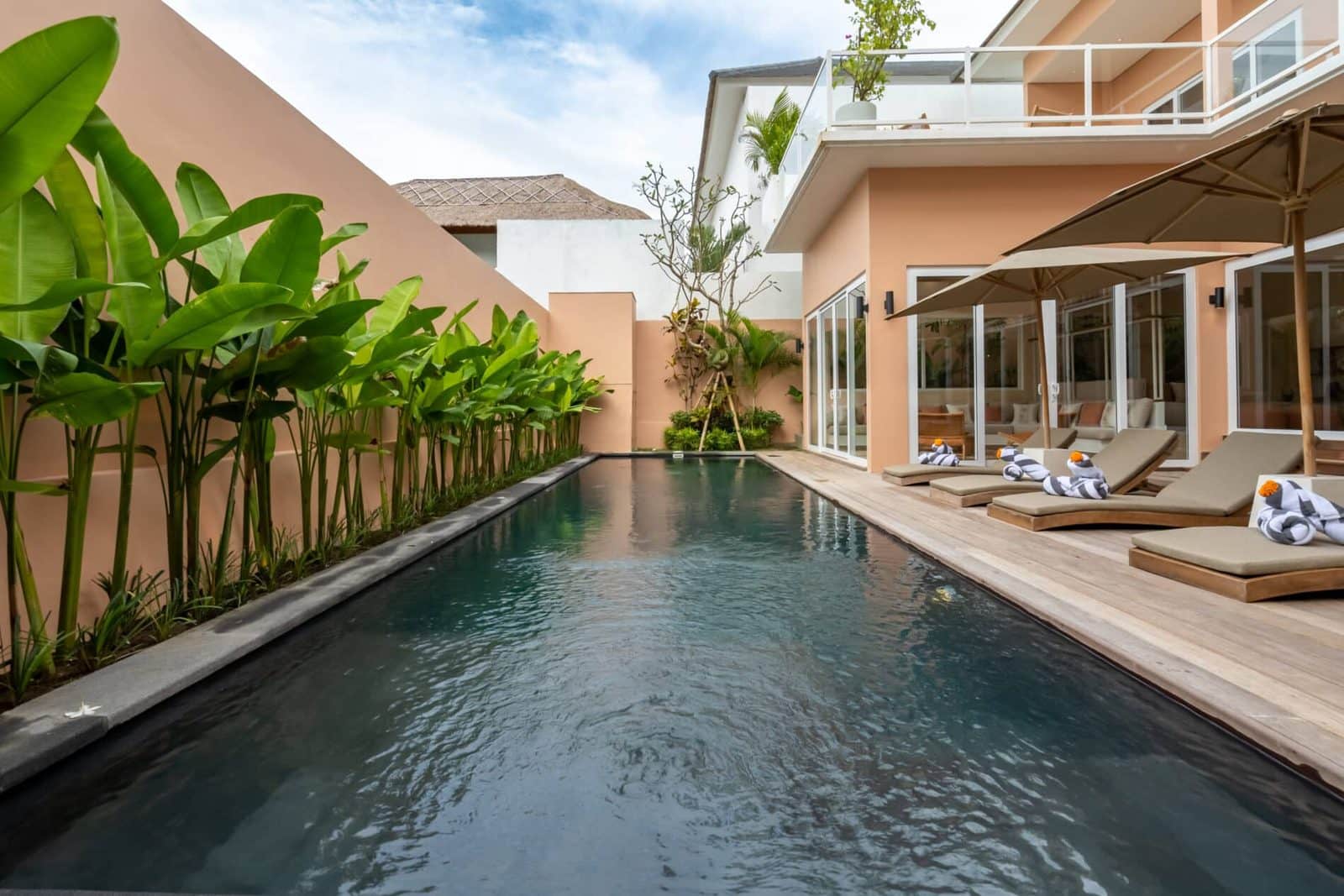 4-bedroom leasehold villa in Seseh/Cemagi — photo 2 of 5