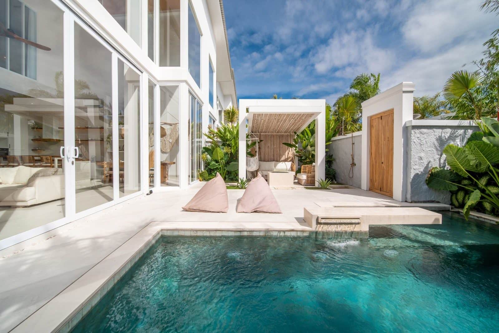 3-bedroom leasehold villa in Canggu — photo 4 of 5