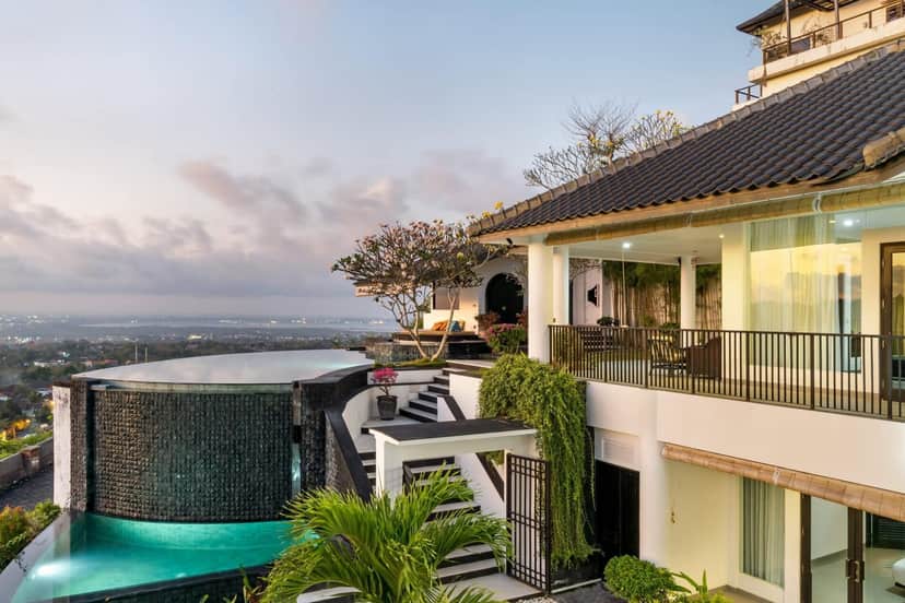5-bedroom freehold villa in Jimbaran — photo 2 of 5