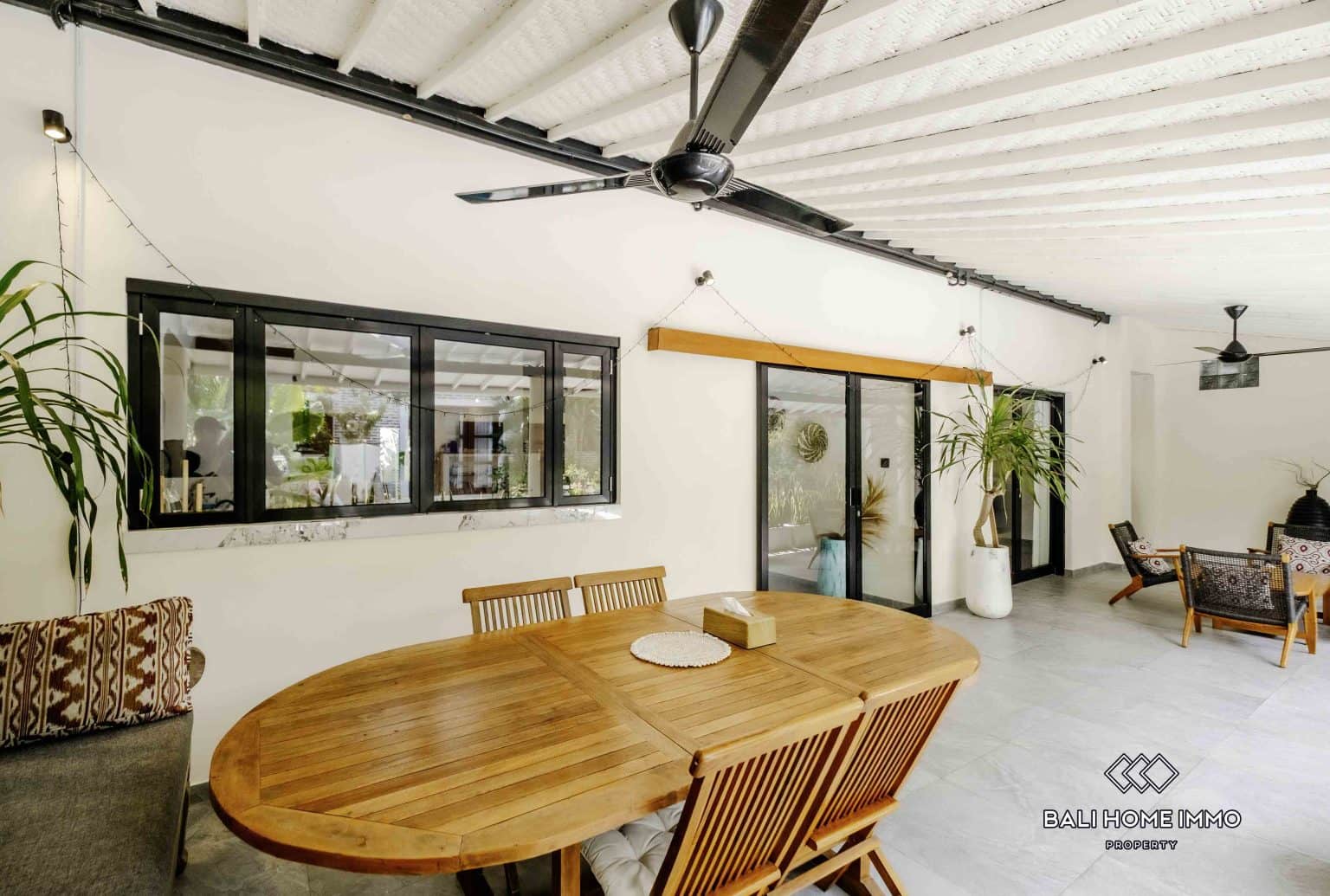 4-bedroom leasehold villa in Kerobokan — photo 4 of 5