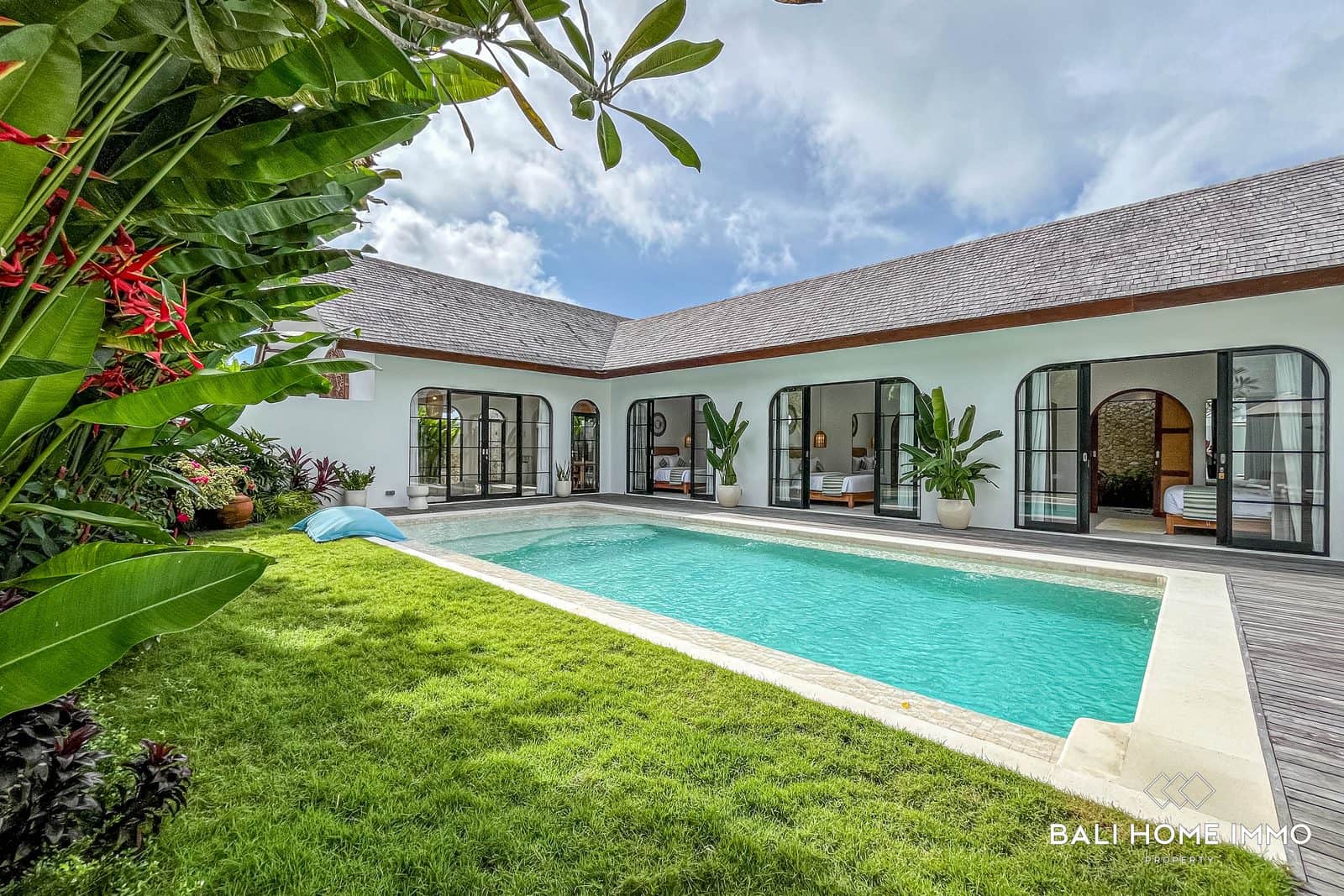 3-bedroom freehold villa in Uluwatu — photo 3 of 5