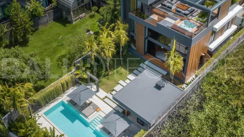 4-bedroom leasehold villa in Canggu — photo 3 of 5
