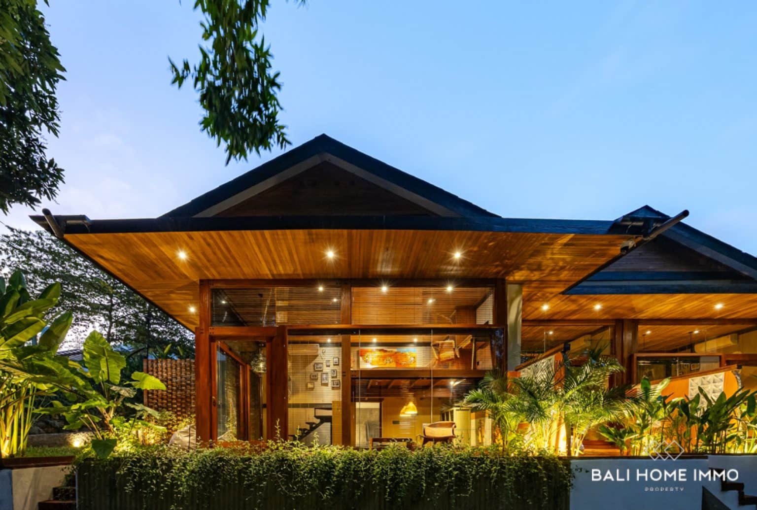 Tropical 1 Bedroom Villa for Sale Leasehold and Rental in Pecatu - Ve003a
