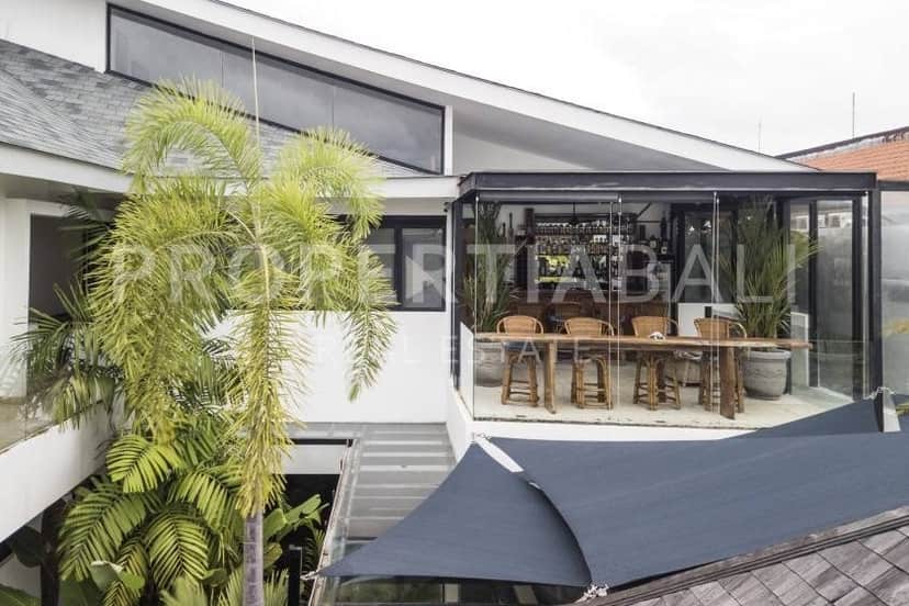 4-bedroom leasehold villa in Canggu — photo 3 of 5