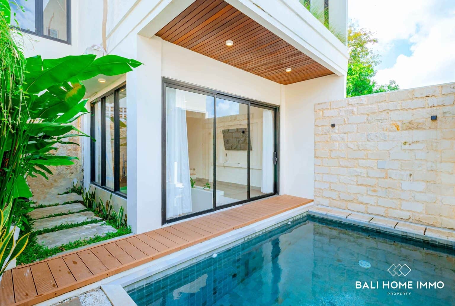 2 Bedrooms Villa for Sale Leasehold and Rent in Uluwatu Near Balangan Beach