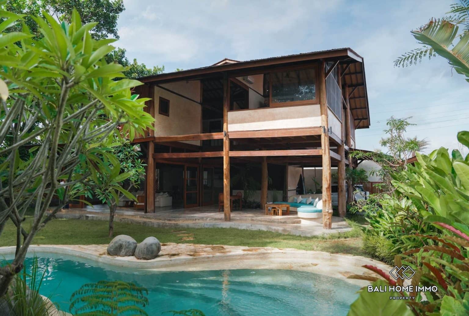 Brand New 4 Bedrooms Ocean View Villa for sale and rent in Ketewel