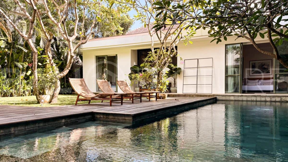 4-bedroom freehold villa in Pererenan — photo 2 of 5