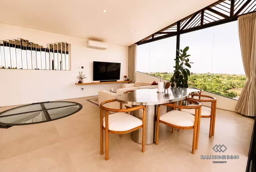 4-bedroom leasehold villa in Canggu — photo 2 of 5