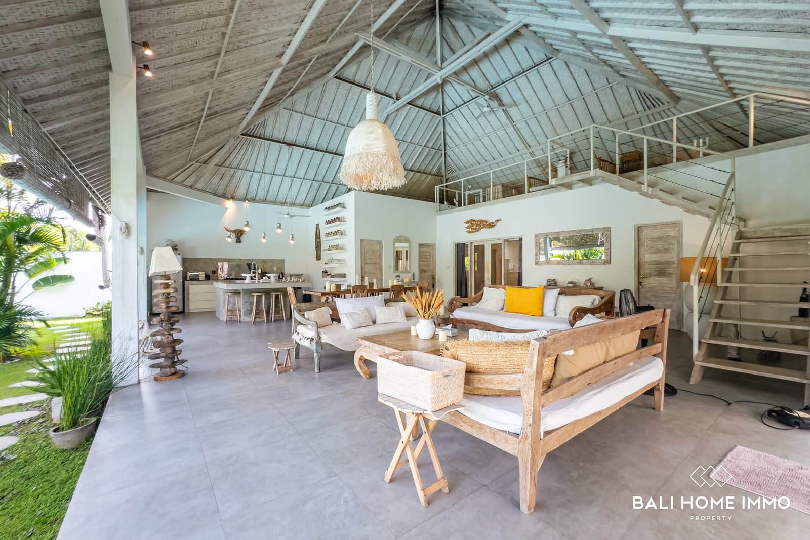 3-bedroom leasehold villa in Kerobokan — photo 4 of 5