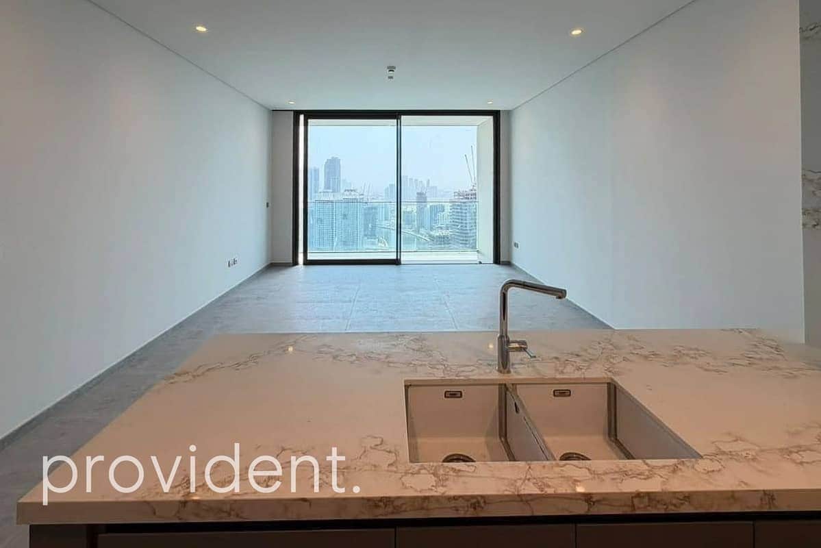 2-bedroom freehold apartment in Business Bay — photo 3 of 5