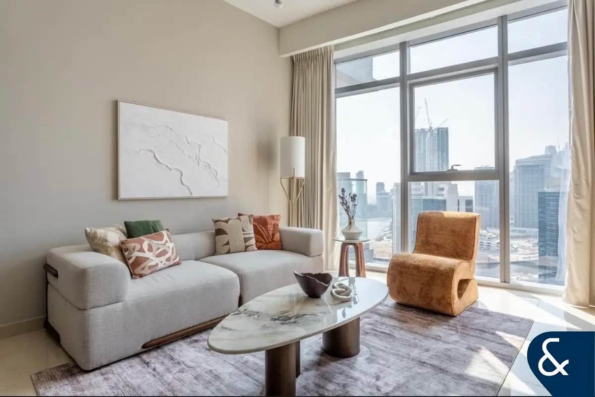 2-bedroom freehold apartment in Downtown Dubai — photo 1 of 5