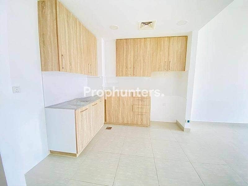 2-bedroom freehold apartment in Town Square — photo 3 of 4