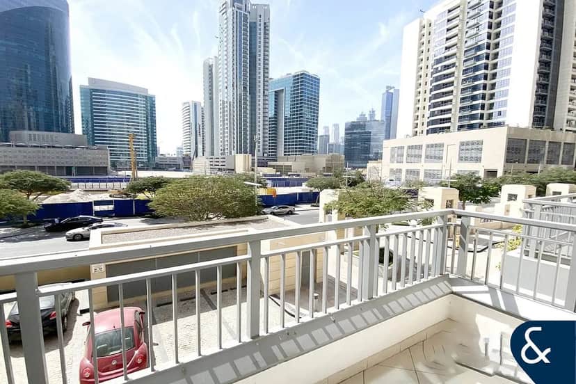 studio freehold apartment in Downtown Dubai — photo 5 of 5
