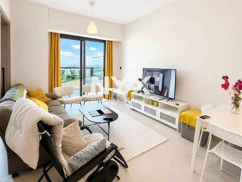1-bedroom freehold apartment in DAMAC Hills — photo 2 of 5