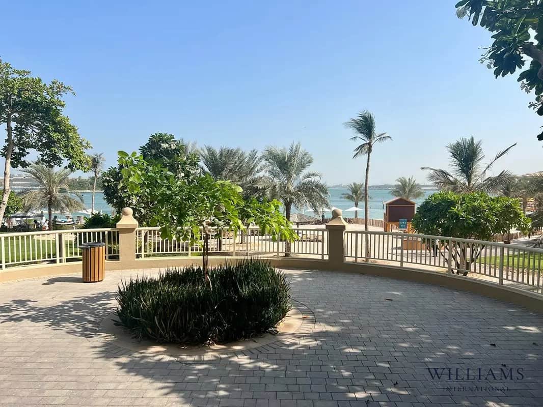 3-bedroom freehold apartment in Palm Jumeirah — photo 3 of 5