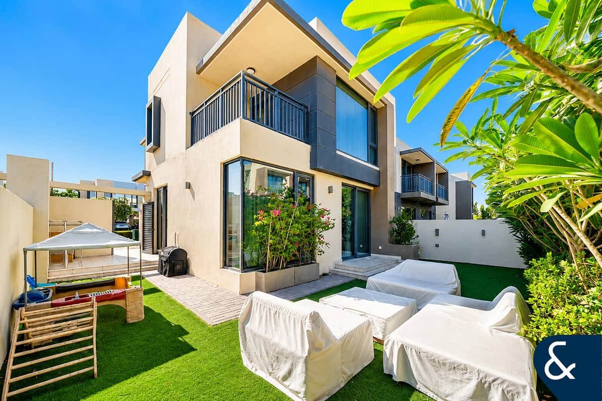 4-bedroom freehold villa in Dubai Hills Estate — photo 1 of 4
