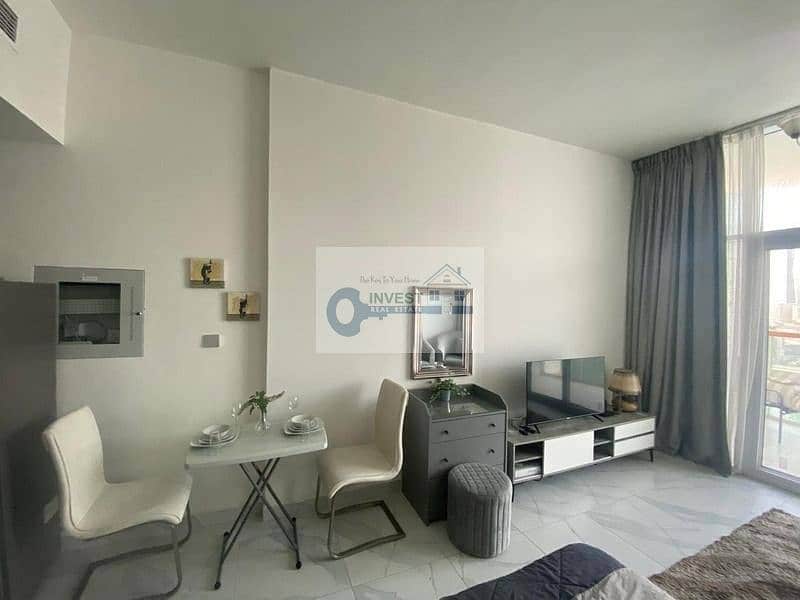 studio freehold apartment in Business Bay — photo 1 of 5