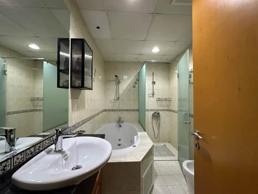 2-bedroom freehold apartment in Dubai Marina — photo 2 of 4