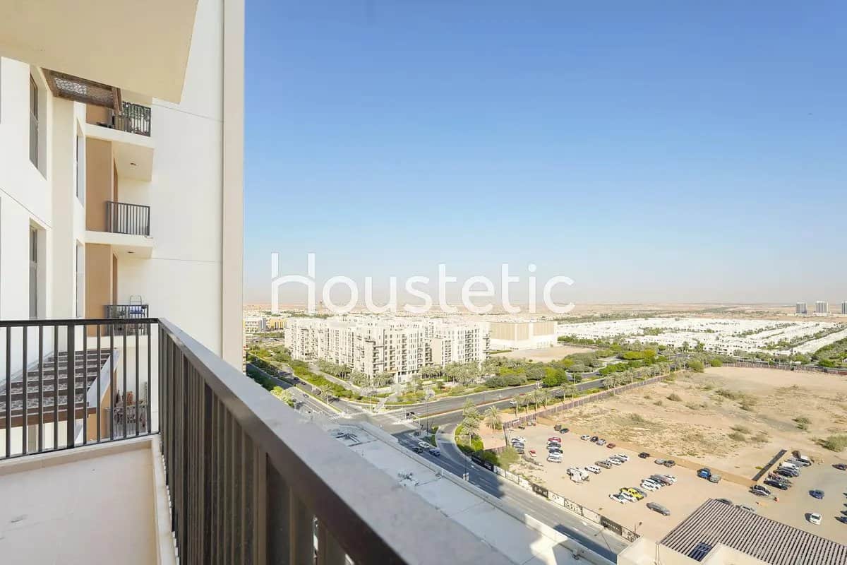 2-bedroom freehold apartment in Town Square — photo 2 of 4