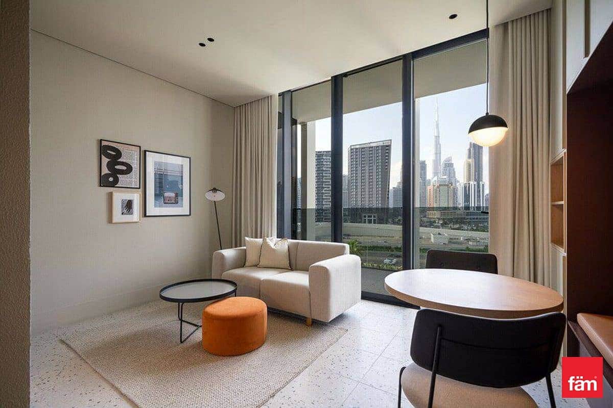 studio freehold apartment in Business Bay — photo 1 of 4