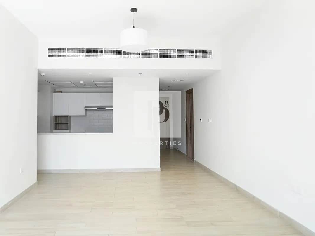 2-bedroom freehold apartment in Business Bay — photo 1 of 5