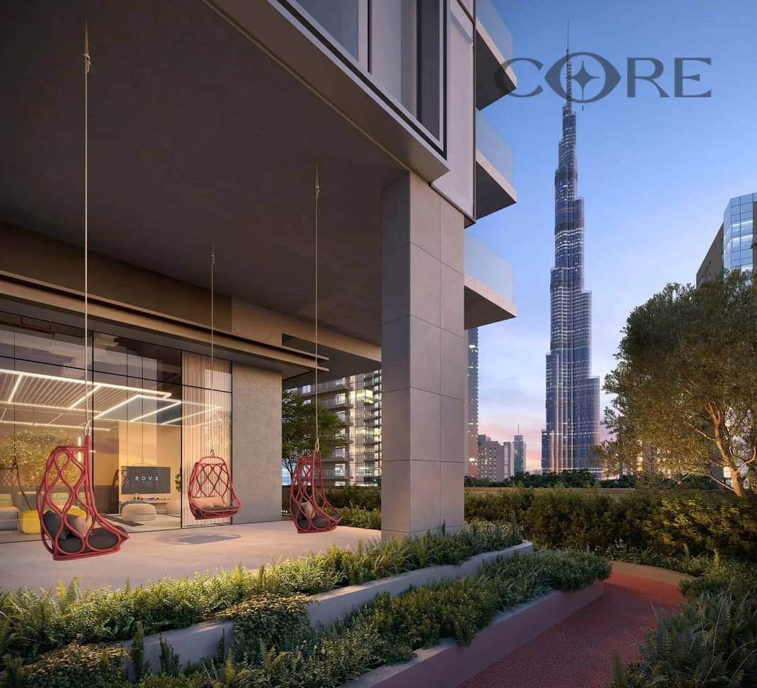 studio freehold apartment in Downtown Dubai — photo 1 of 4